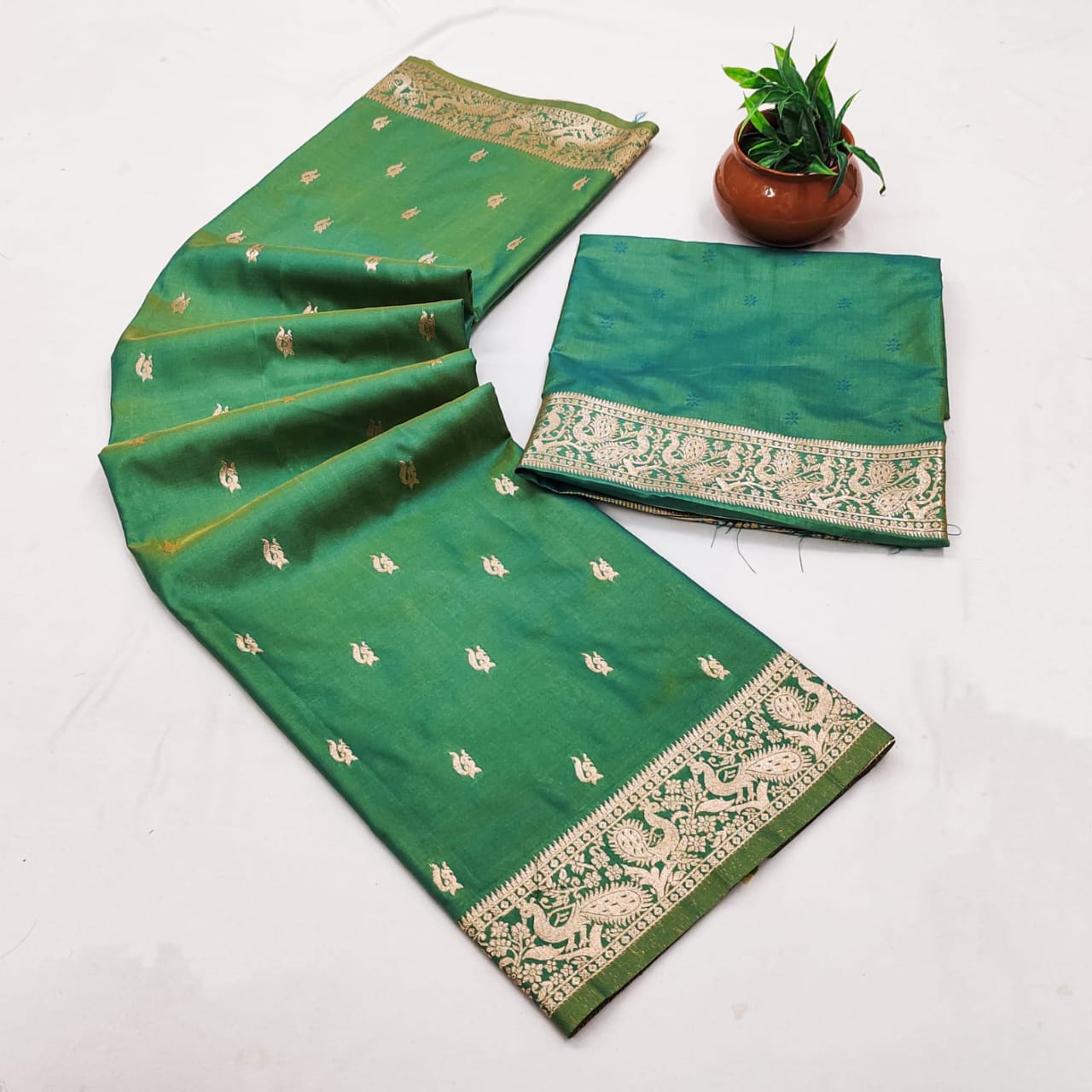 Premium Kalanjali Paithani Silk Saree with Traditional Peacock Pallu