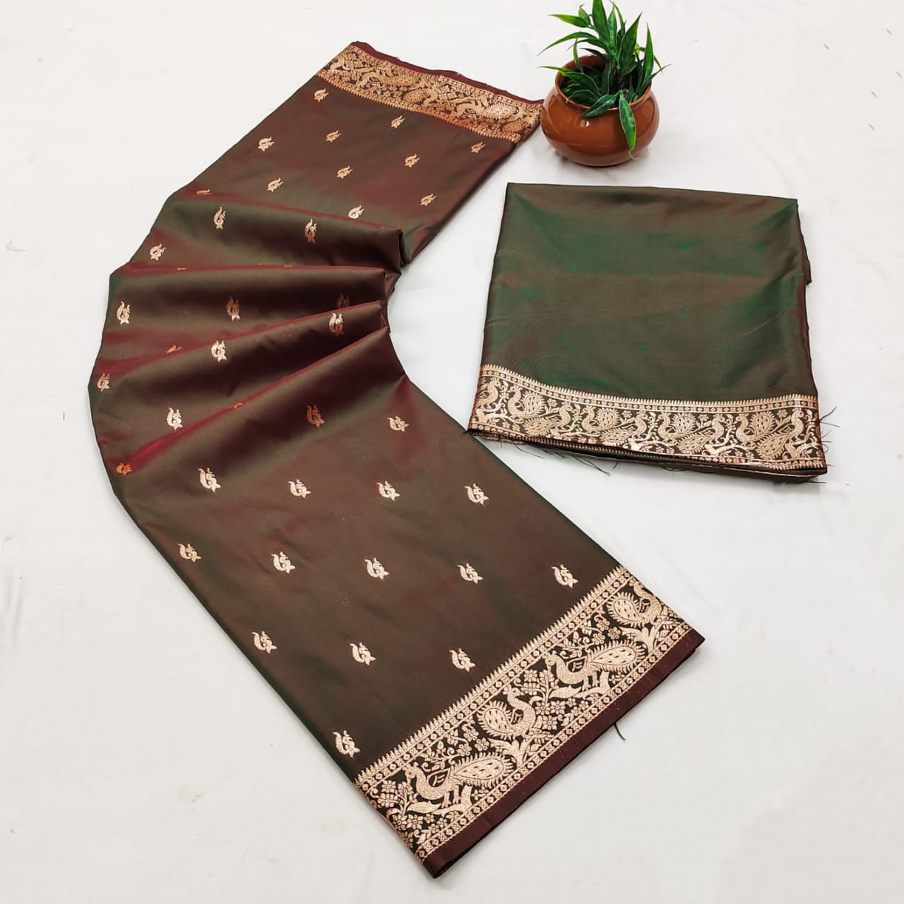 Premium Kalanjali Paithani Silk Saree with Traditional Peacock Pallu