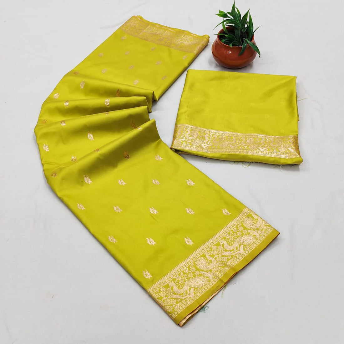 Premium Kalanjali Paithani Silk Saree with Traditional Peacock Pallu