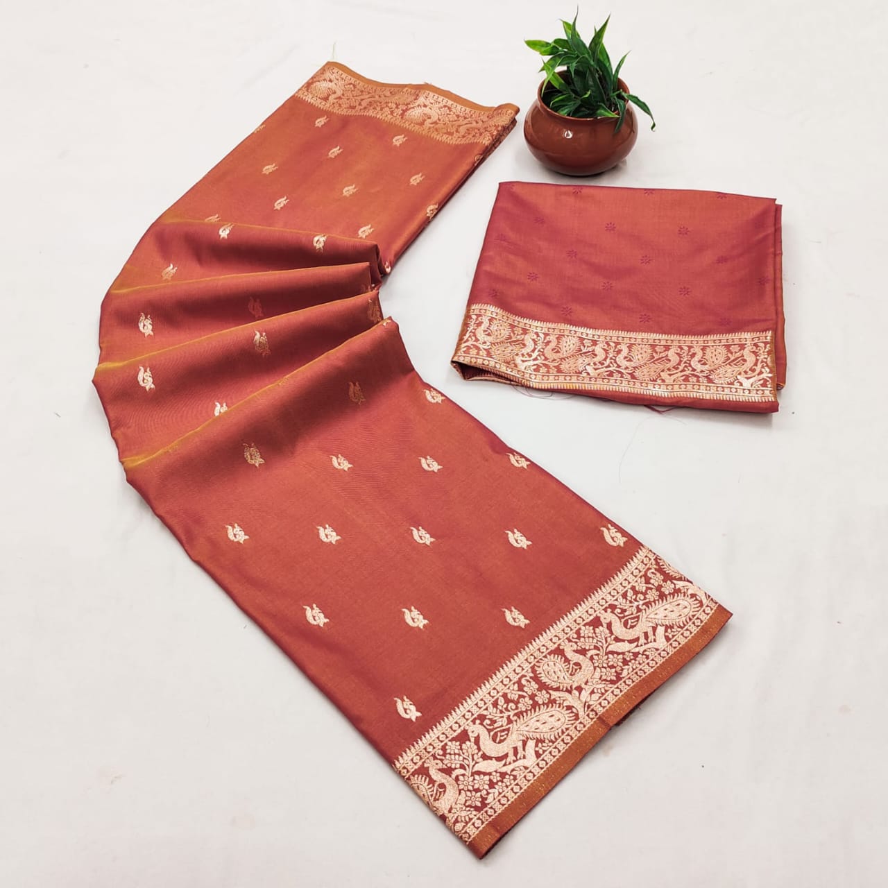 Premium Kalanjali Paithani Silk Saree with Traditional Peacock Pallu