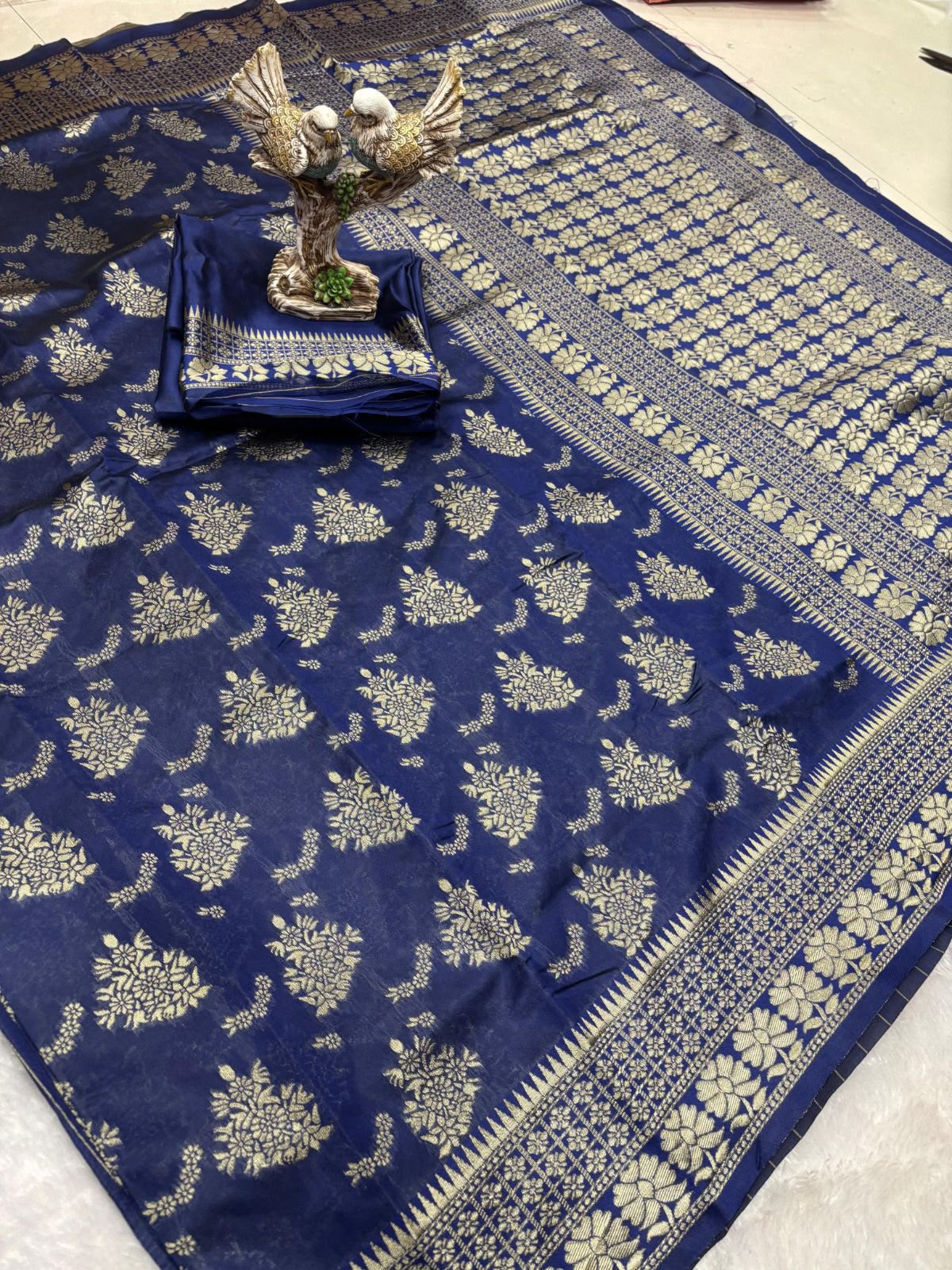 Premium Soft Lichi Silk Banarasi Saree with Rich Jacquard Weaving Pallu & Designer Blouse | Wedding & Festive Wear