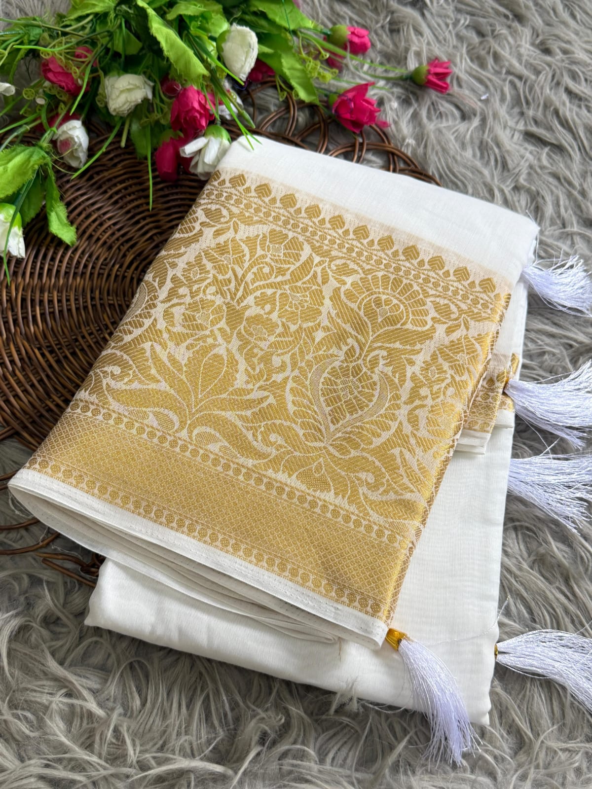 Kerala Cotton Onam Special Saree 2026 | Premium White Kerala Cotton Saree with Golden Kasavu Border & Tassels