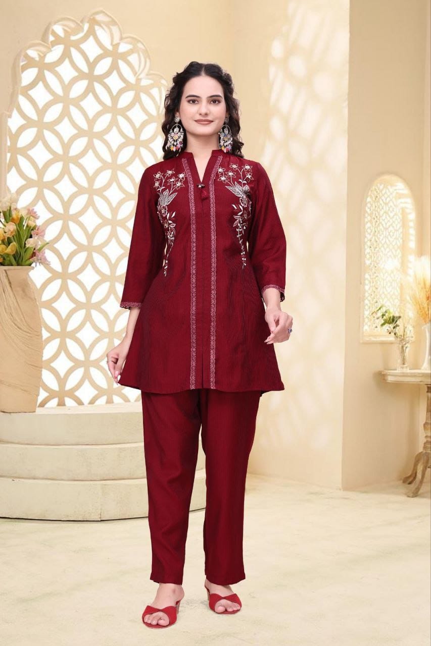 Eavina Premium Embroidered Pure Berlin Co-Ord Set for Women | Handwork Designer Kurti & Pant Set