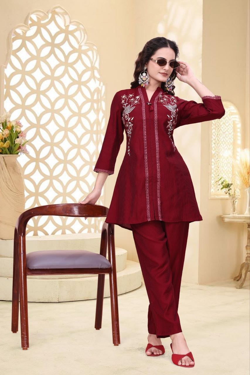 Eavina Premium Embroidered Pure Berlin Co-Ord Set for Women | Handwork Designer Kurti & Pant Set