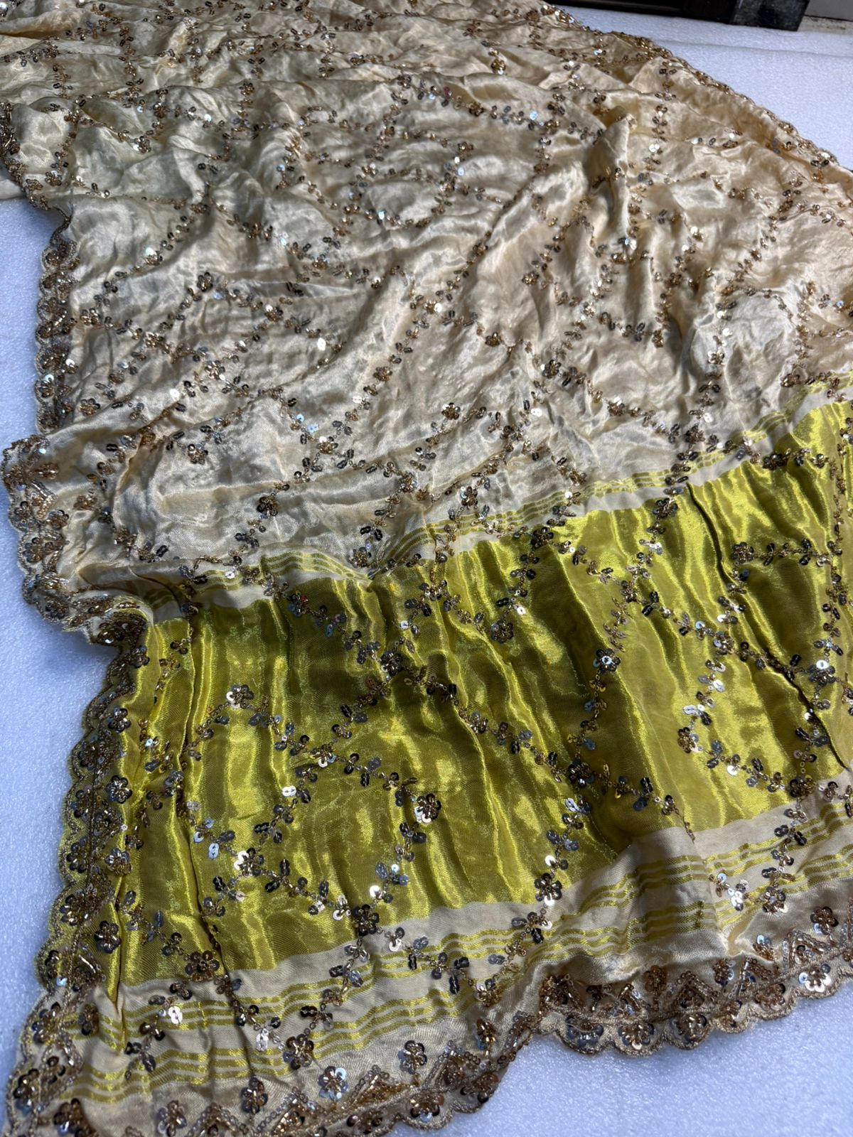 Original Pure Gaji Silk Bandhani Saree with Pati Hand Work | Hand Bandhej Designer Saree